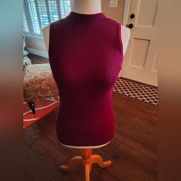 NWT Michael Stars Plum Ribbed Sleeveless Mock Turtleneck - Picture 2 of 5